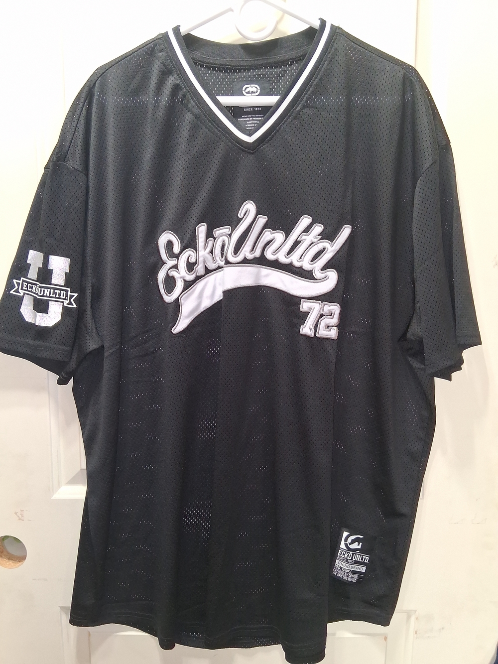 Ecko Unlimited Men's Black Mesh Logo Shirt - 72 Script